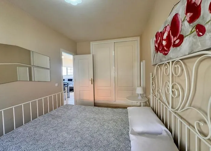 Stunning Sunrise On The Ocean 코스타카르마