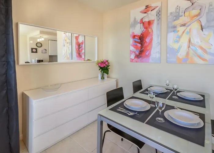 Stunning Sunrise On The Ocean *