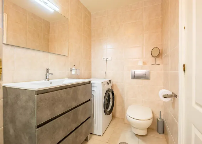 Stunning Sunrise On The Ocean 아파트 *