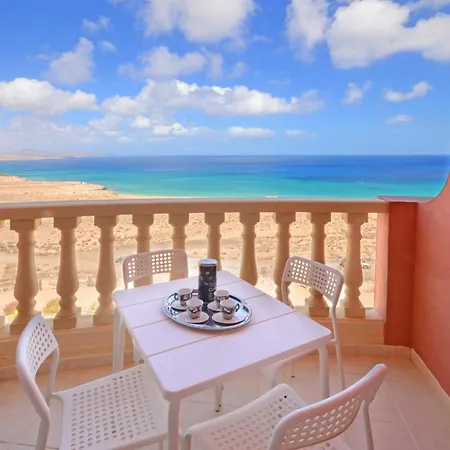 Stunning Sunrise On The Ocean Apartament