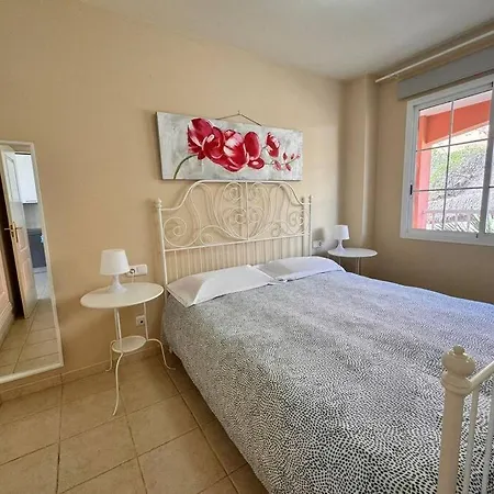 Stunning Sunrise On The Ocean Апартаменты